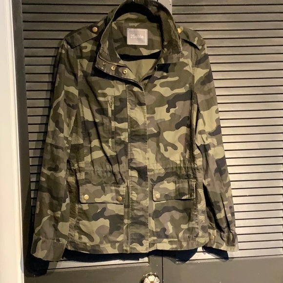 2sable camo jacket
